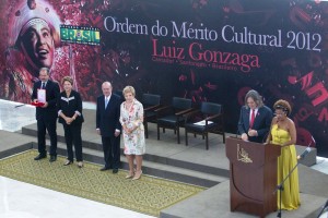 Em 2012, a presidenta Dilma Rousseff compareceu à cerimônia da OMC em Brasília
