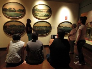 Proposta é levar visitantes a conhecer as exposições do museu a partir de temas pensados para diversos públicos.